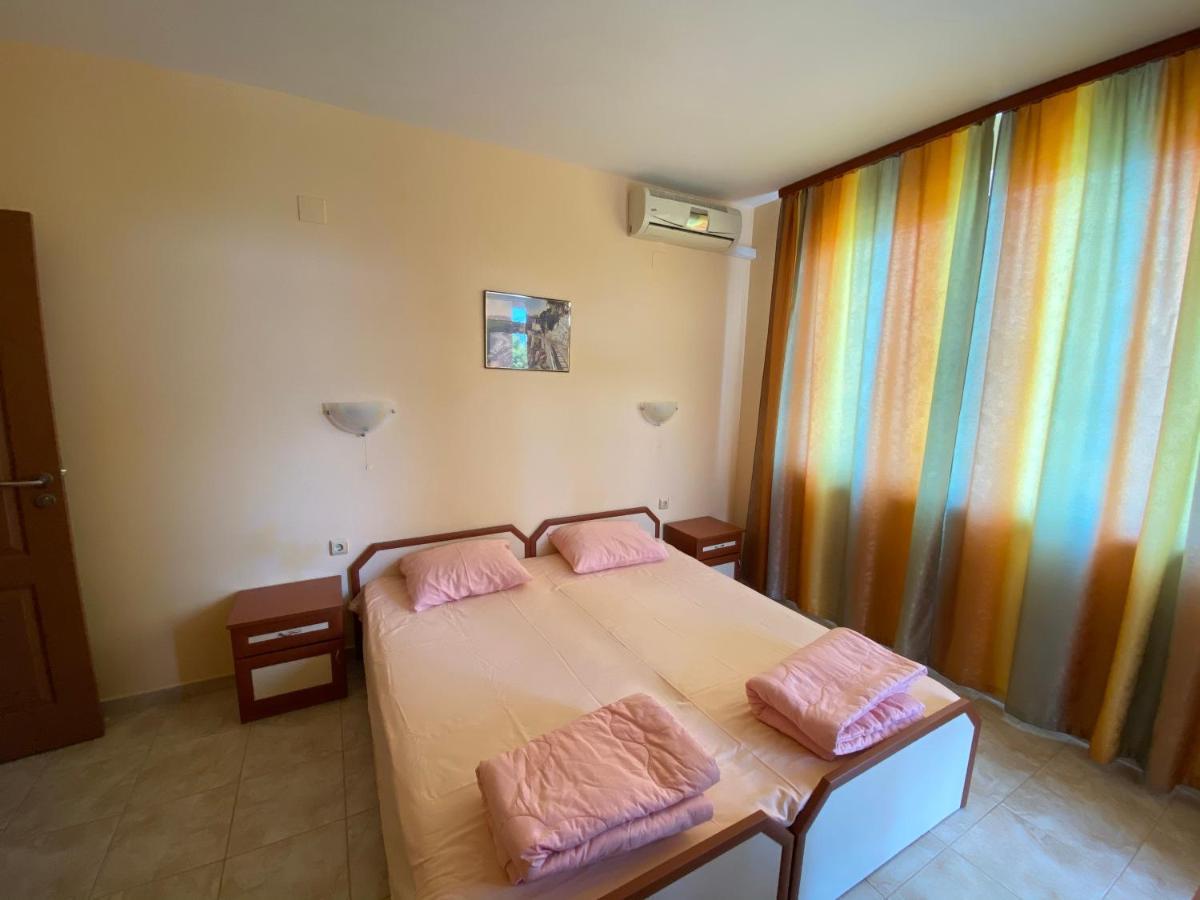 Sunny Guest House Ravda Kültér fotó